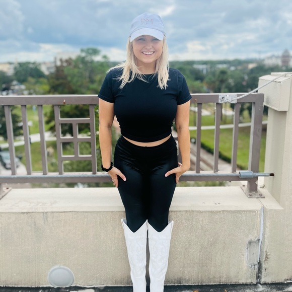 Meet your Posher, Michaela - Picture 13 of 16